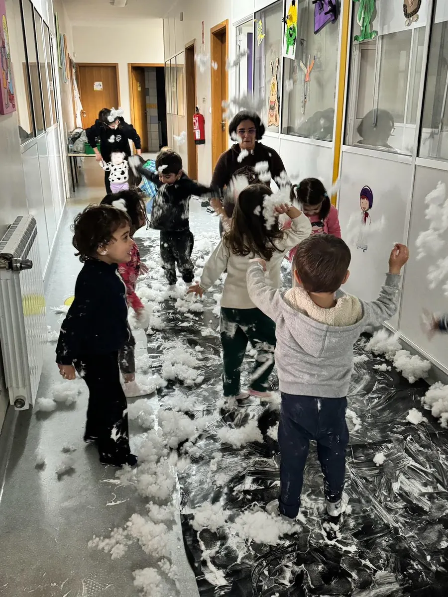 Crianças em atividades de C.A.T.L.